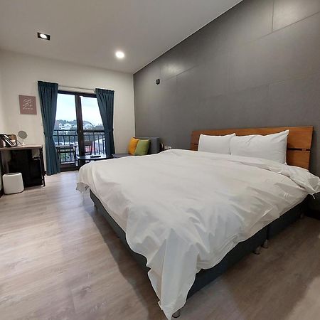 清境依山舞林民宿 Ren'ai Exterior photo