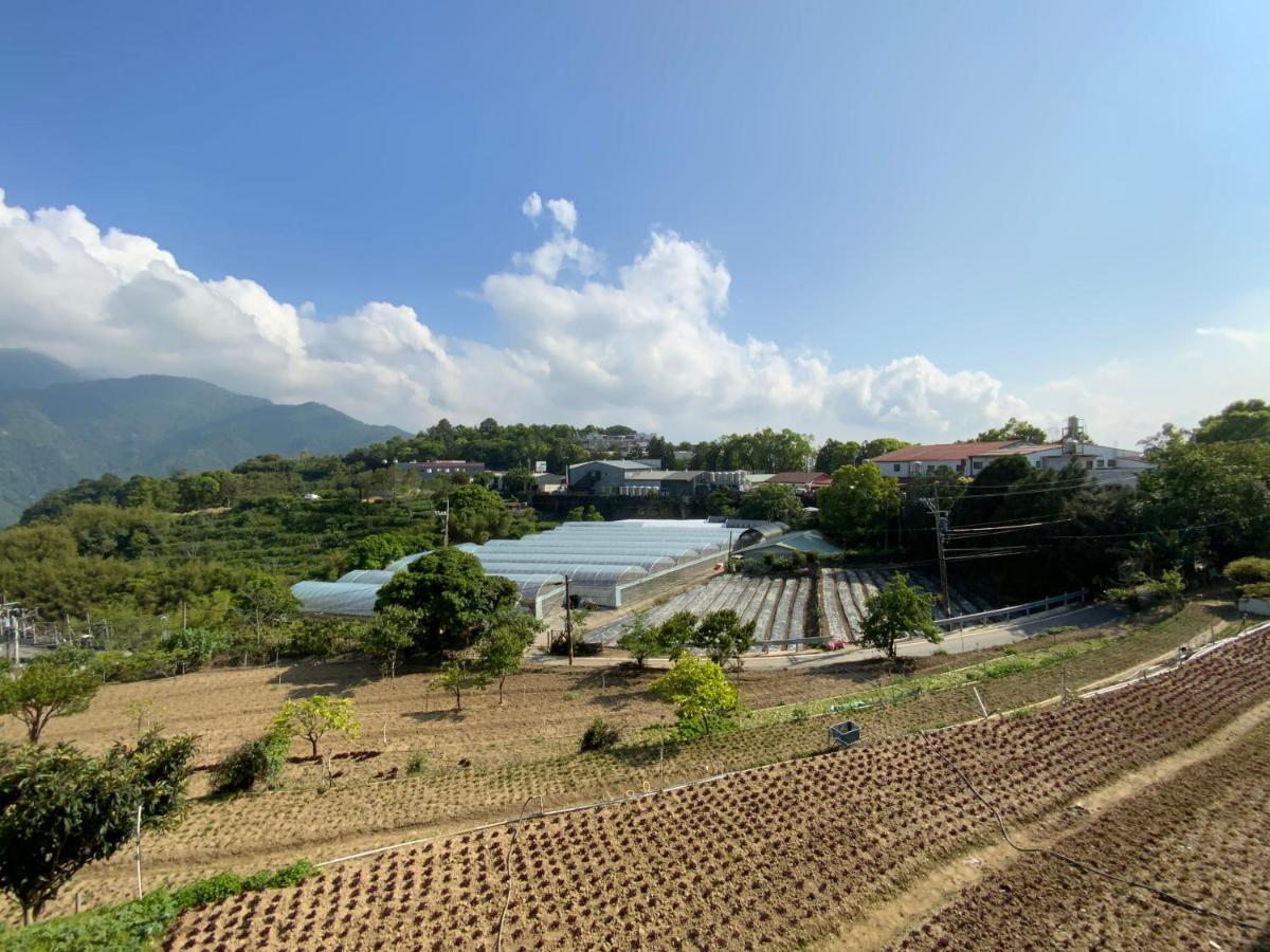 清境依山舞林民宿 Ren'ai Exterior photo