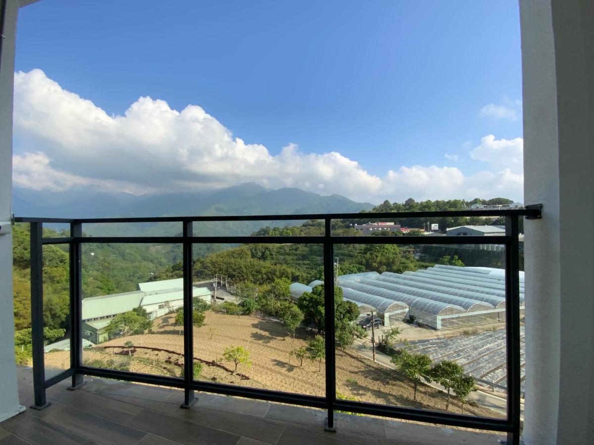 清境依山舞林民宿 Ren'ai Exterior photo