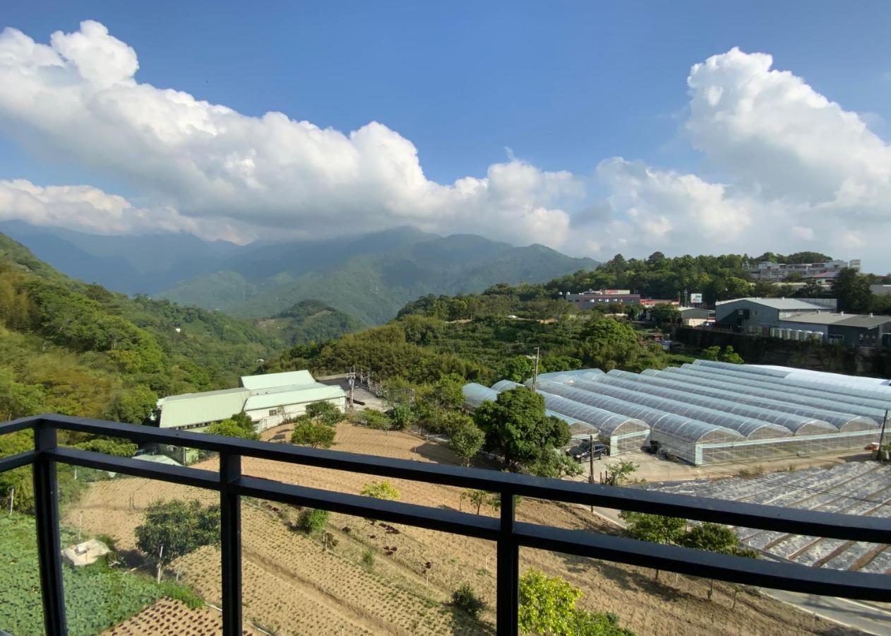 清境依山舞林民宿 Ren'ai Exterior photo