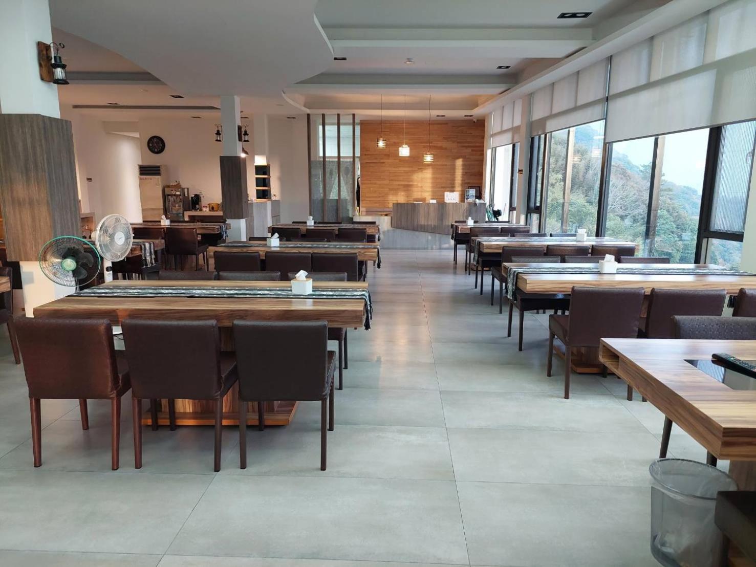 清境依山舞林民宿 Ren'ai Exterior photo
